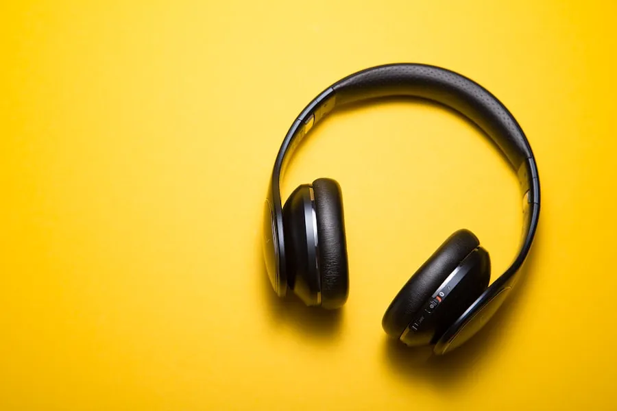 Vyre Wireless Headphones — Noise Cancelling, 40h Battery